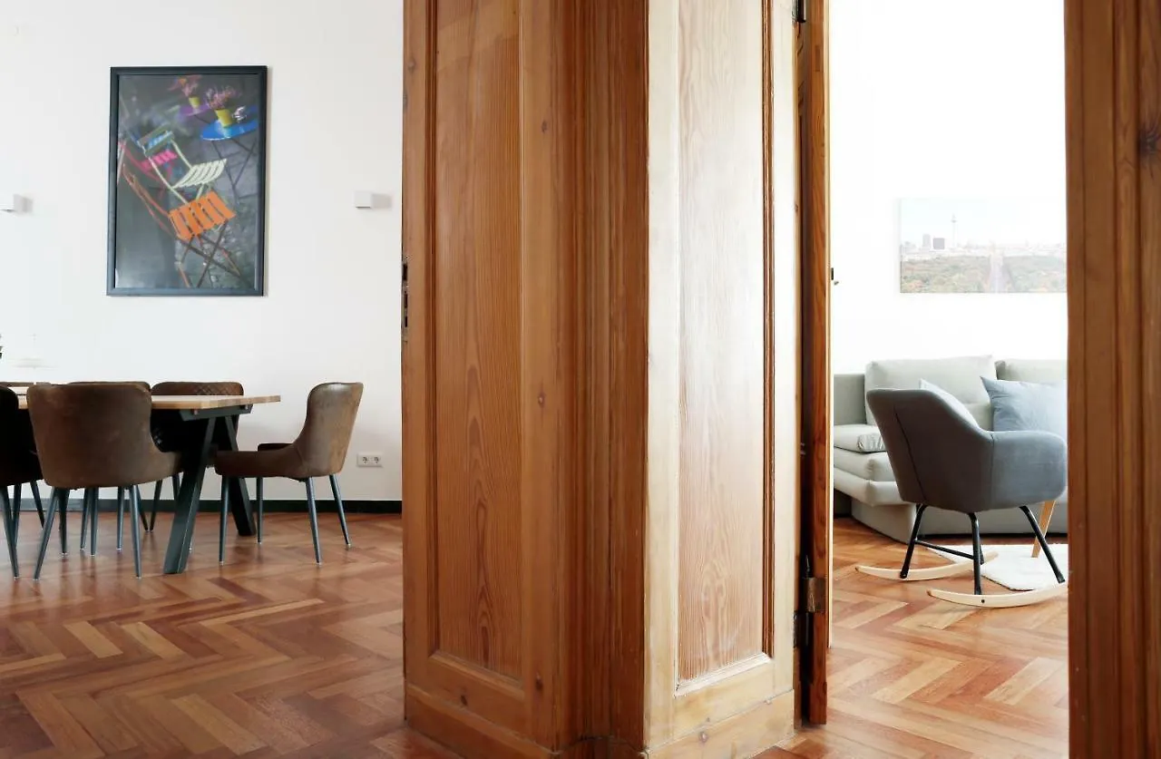 Katz By Rockchair Apartments L Superhost Status L 3 Bedrooms Boxspringbeds 2 Bathrooms In City Center - Cozy Family & Business Flair Welcomes You! Berlin Germany